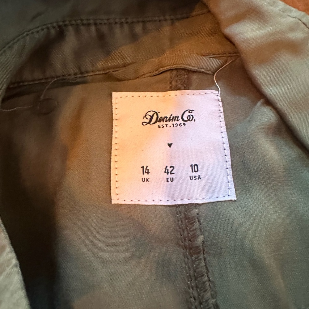 Green Button Down - image 3